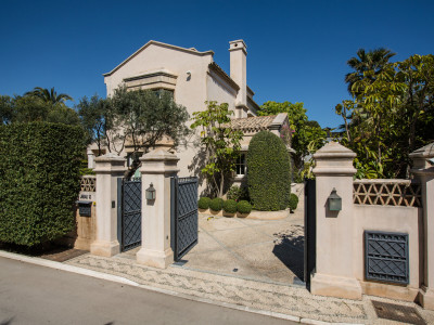 Villa zum Verkauf in Los Monteros, Marbella Ost
