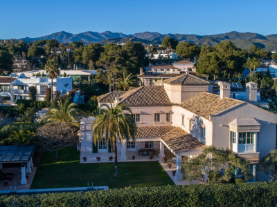 Villa zum Verkauf in Los Monteros, Marbella Ost