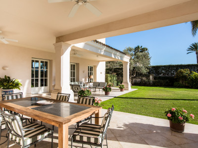 Villa zum Verkauf in Los Monteros, Marbella Ost