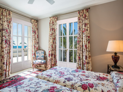 Villa zum Verkauf in Los Monteros, Marbella Ost