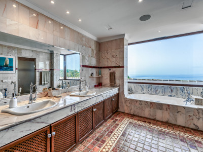 Finca à vendre à La Mairena, Marbella Est