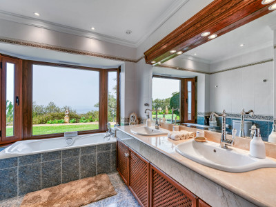 Finca à vendre à La Mairena, Marbella Est