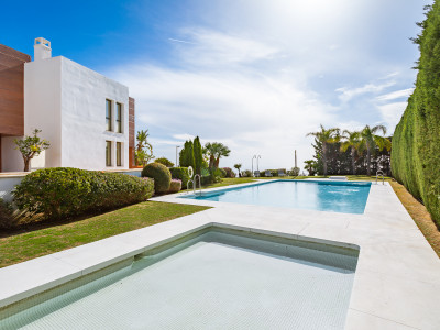 Reihenhaus zum Verkauf in La Alqueria, Benahavis