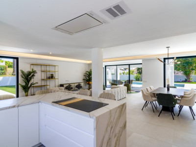 Villa zum Verkauf in Elviria, Marbella Ost
