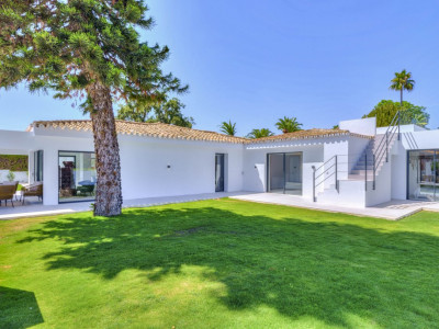 Villa zum Verkauf in Elviria, Marbella Ost