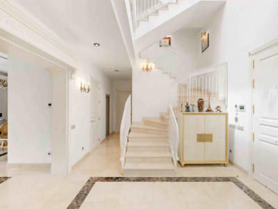 Villa for sale in Casasola, Estepona