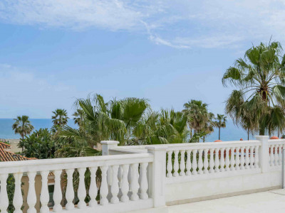 Villa for sale in Casasola, Estepona