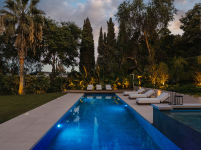 Villa en venta en Nueva Andalucia