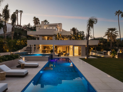 Villa en venta en Nueva Andalucia