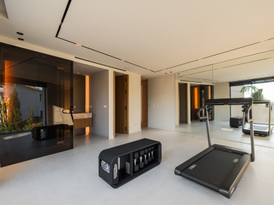 Villa en venta en Nueva Andalucia