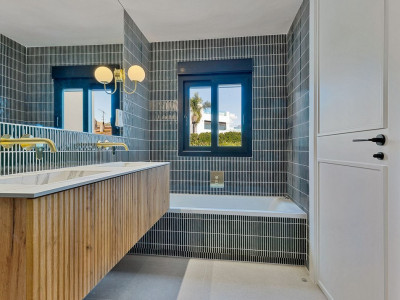 Town House for sale in San Pedro Playa, San Pedro de Alcantara