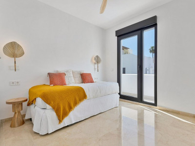 Town House for sale in San Pedro Playa, San Pedro de Alcantara