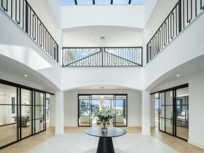 Villa zum Verkauf in Monte Halcones, Benahavis