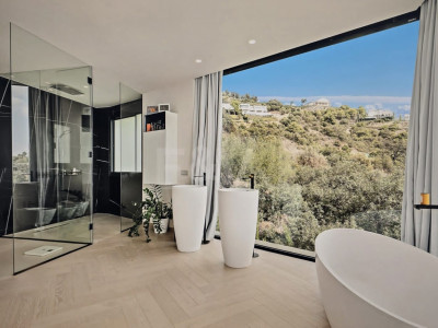 Вилла в продаже в Los Altos de los Monteros, Восточная Марбелья