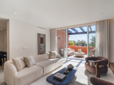 Zweistöckiges Penthouse zum Verkauf in Alminar de Marbella, Nueva Andalucia