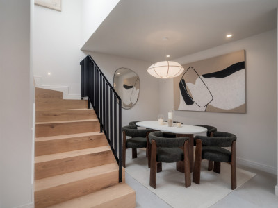 Zweistöckiges Penthouse zum Verkauf in Alminar de Marbella, Nueva Andalucia