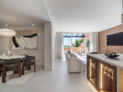 Zweistöckiges Penthouse zum Verkauf in Alminar de Marbella, Nueva Andalucia