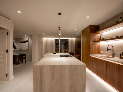 Zweistöckiges Penthouse zum Verkauf in Alminar de Marbella, Nueva Andalucia
