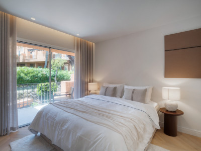 Zweistöckiges Penthouse zum Verkauf in Alminar de Marbella, Nueva Andalucia