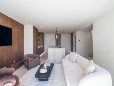 Zweistöckiges Penthouse zum Verkauf in Alminar de Marbella, Nueva Andalucia