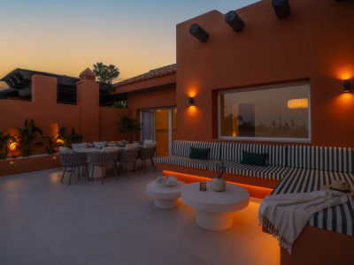 Zweistöckiges Penthouse zum Verkauf in Alminar de Marbella, Nueva Andalucia