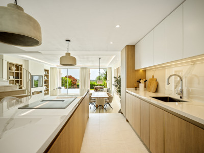 Town House for sale in Benahavis