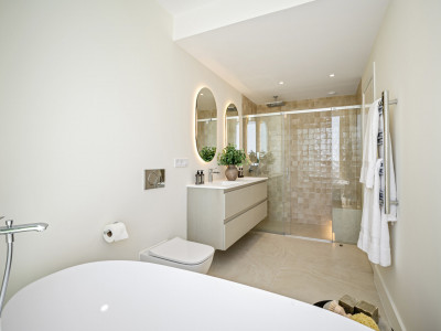 Town House for sale in Benahavis