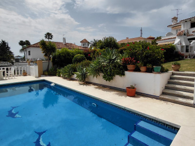 Reihenhaus zum Verkauf in El Paraiso, Estepona
