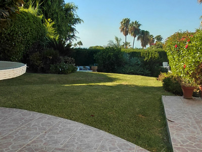 Adosado en venta en El Paraiso, Estepona