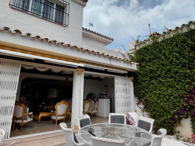 Reihenhaus zum Verkauf in El Paraiso, Estepona