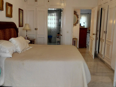 Reihenhaus zum Verkauf in El Paraiso, Estepona