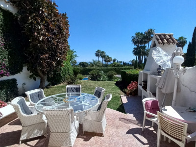 Maison de Ville à vendre à El Paraiso, Estepona