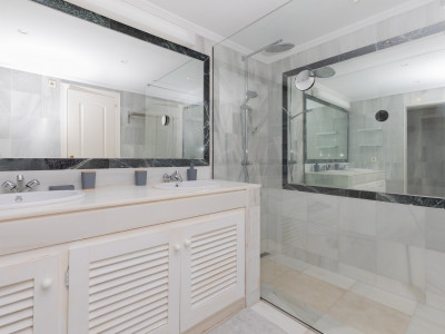 Duplex Penthouse à vendre à El Presidente, Estepona