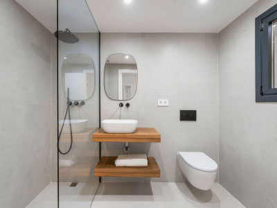 Town House for sale in Nueva Andalucia