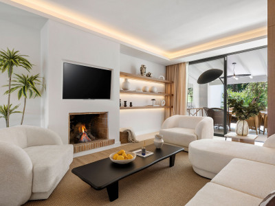Town House for sale in Nueva Andalucia
