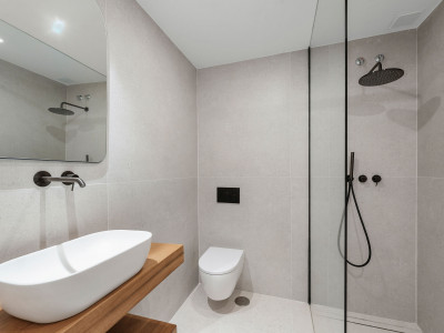 Town House for sale in Nueva Andalucia