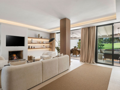 Town House for sale in Nueva Andalucia