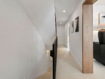 Town House for sale in Nueva Andalucia