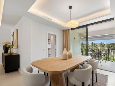 Town House for sale in Nueva Andalucia
