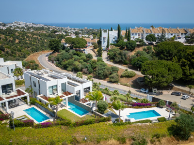 Einfamilienhaushälfte zum Verkauf in Cabopino, Marbella Ost