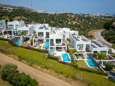 Einfamilienhaushälfte zum Verkauf in Cabopino, Marbella Ost