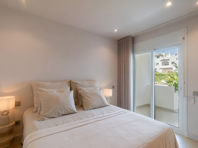 Town House for sale in Last Green, Nueva Andalucia