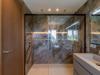 Town House for sale in Last Green, Nueva Andalucia