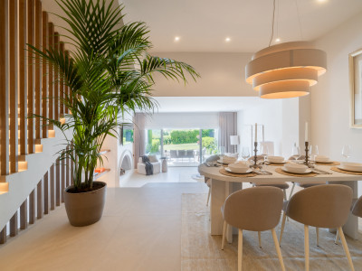Town House for sale in Last Green, Nueva Andalucia