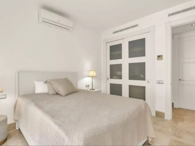 Апартамент в продаже в Los Monteros, Восточная Марбелья