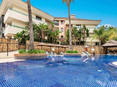 Апартамент в продаже в Los Monteros, Восточная Марбелья