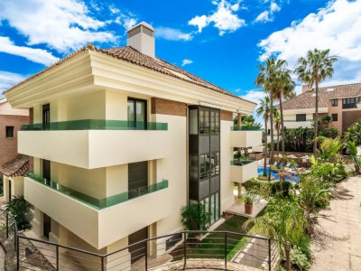 Апартамент в продаже в Los Monteros, Восточная Марбелья