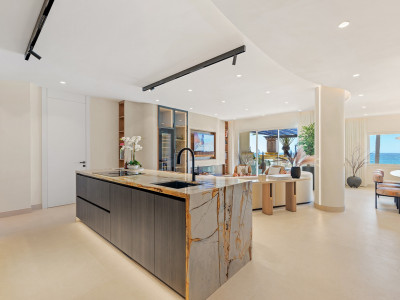 Apartamento en venta en Rio Real, Marbella Este