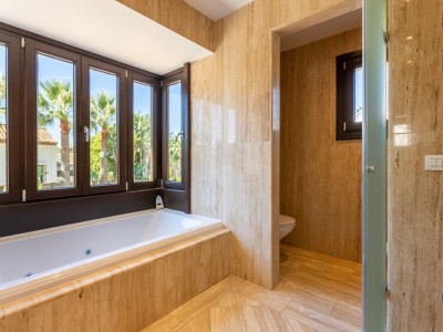 Villa zum Verkauf in Guadalmina Baja, San Pedro de Alcantara