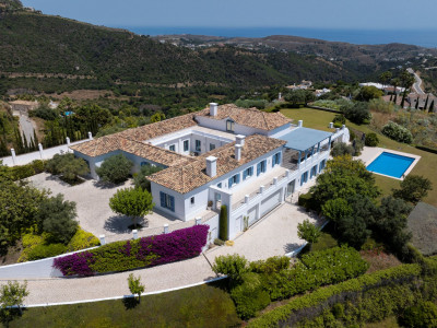 Villa for sale in Monte Mayor, Benahavis